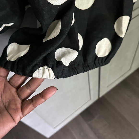 Black and White Polka Dot Crop Blouse - Picture 6 of 7